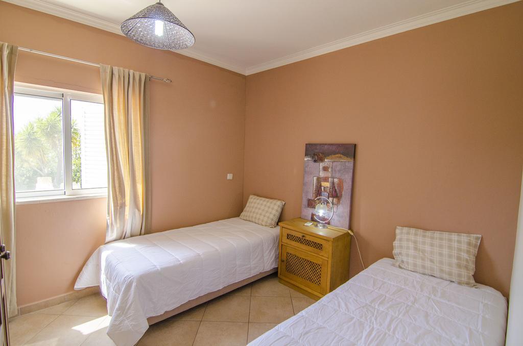 Villa Anita Quarteira Extérieur photo